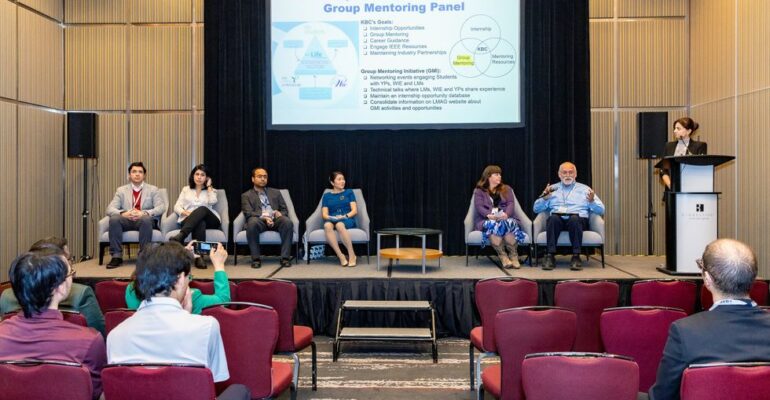 IEEE Life Members Committee Reconnects With Members