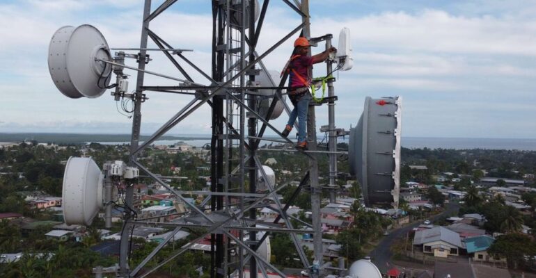 Over-the-Air Lasers Aim to Solve the Internet’s “Middle Mile”