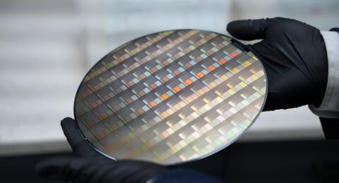 2D Transistors Could Come Sooner Than Expected