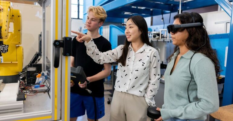 Xiangyi Cheng Is Bringing AR to Classrooms and Hospitals