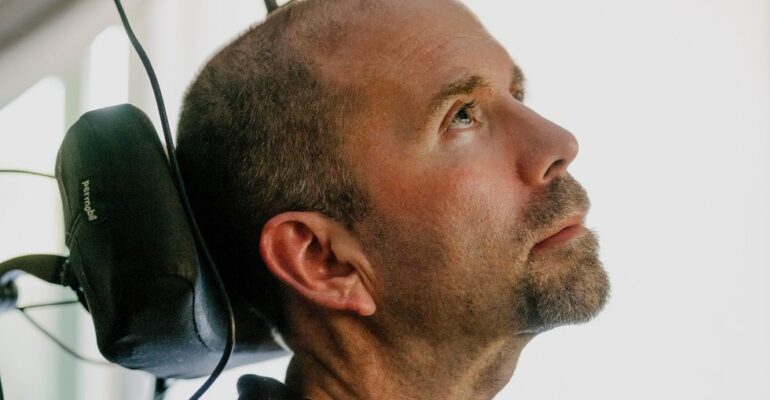 What It’s Like to Live With an Experimental Brain Implant