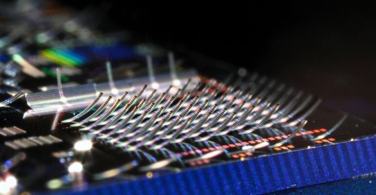 Chip Can Project Video the Size of a Grain of Sand