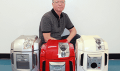 This Roboticist-Turned-Teacher Built a Life-Size Replica of ENIAC