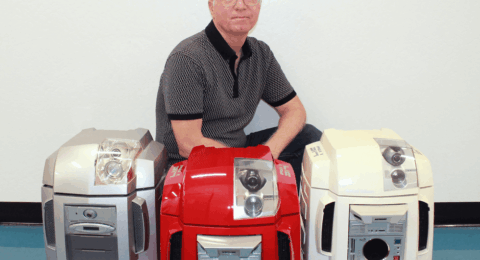 This Roboticist-Turned-Teacher Built a Life-Size Replica of ENIAC