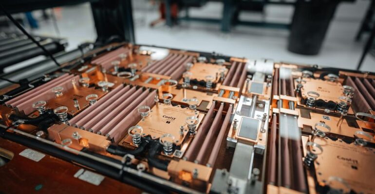 The Future Is Fanless: 100% Heat Capture for Liquid Cooled AI Servers